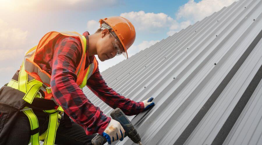 Owens Corning roofing contractor in Blue Mound, IL